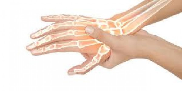 🍀手首の痛みの原因と対処法について🍀