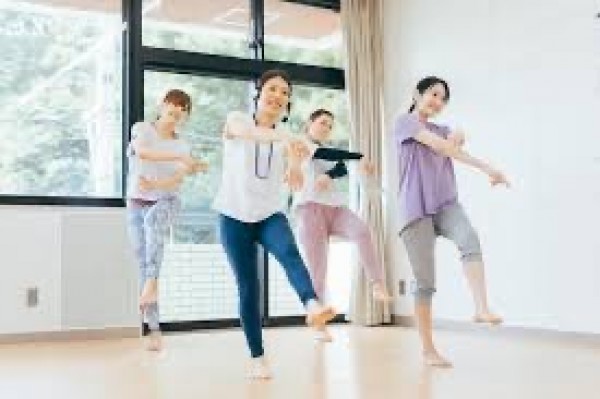 ギックリ腰とダンス：安全な練習方法